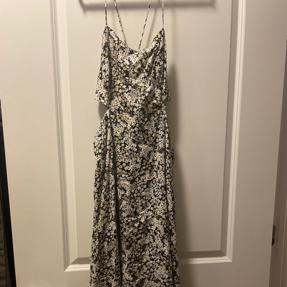 Midi dress with side cutout